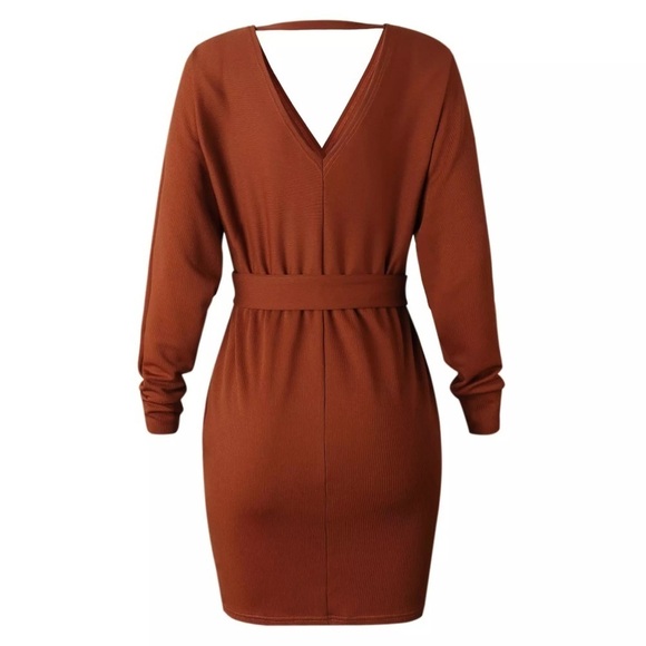 Thin Ribbed V Neck CutOut Back Dress - Picture 5 of 8